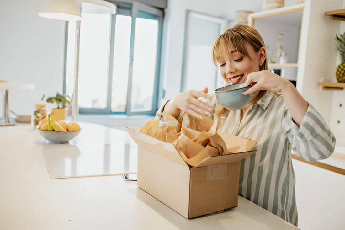 Host prepara la colazione per gli ospiti in una casa vacanze a Roma - Opportunità di investimento nella città eterna